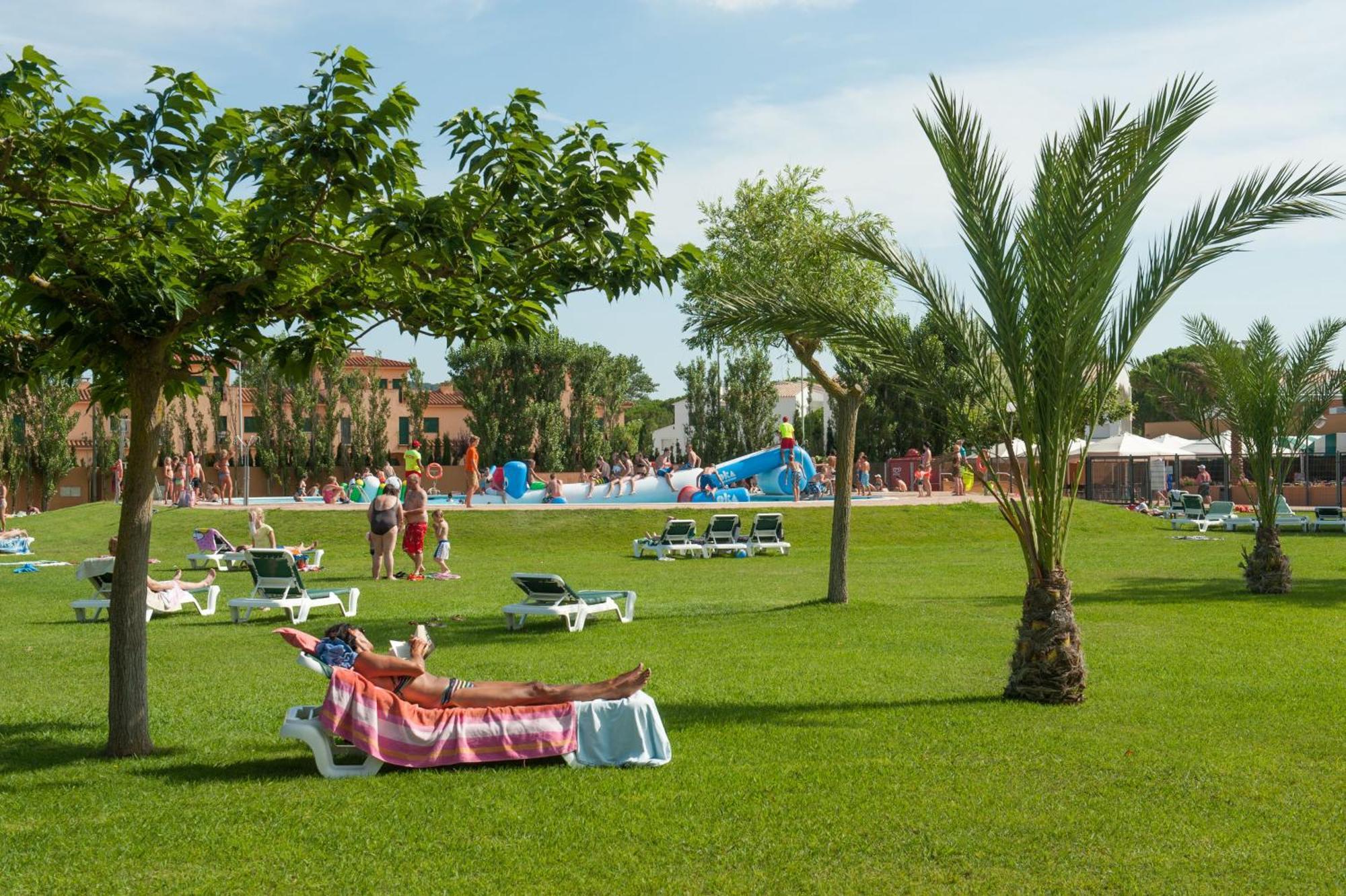 Camping & Bungalows Platja Brava Pals Dış mekan fotoğraf
