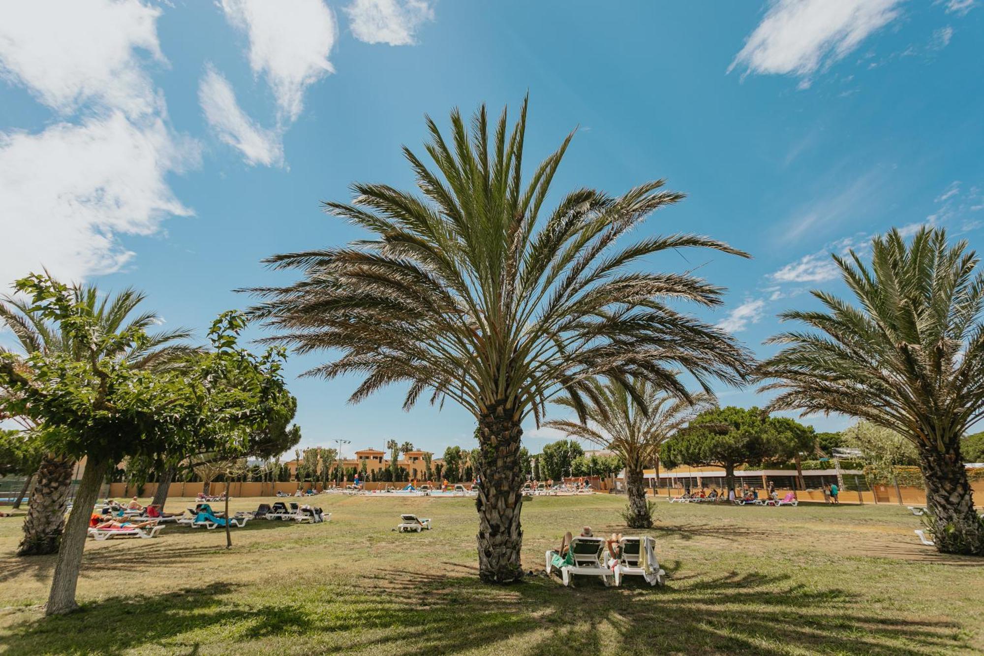 Camping & Bungalows Platja Brava Pals Dış mekan fotoğraf